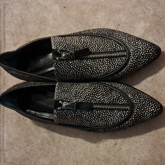 10 CROSBY DEREK LAM Stacked Heel FLAT Arty Calfhair ZIP SHOES Pointy Casual - Picture 2 of 9